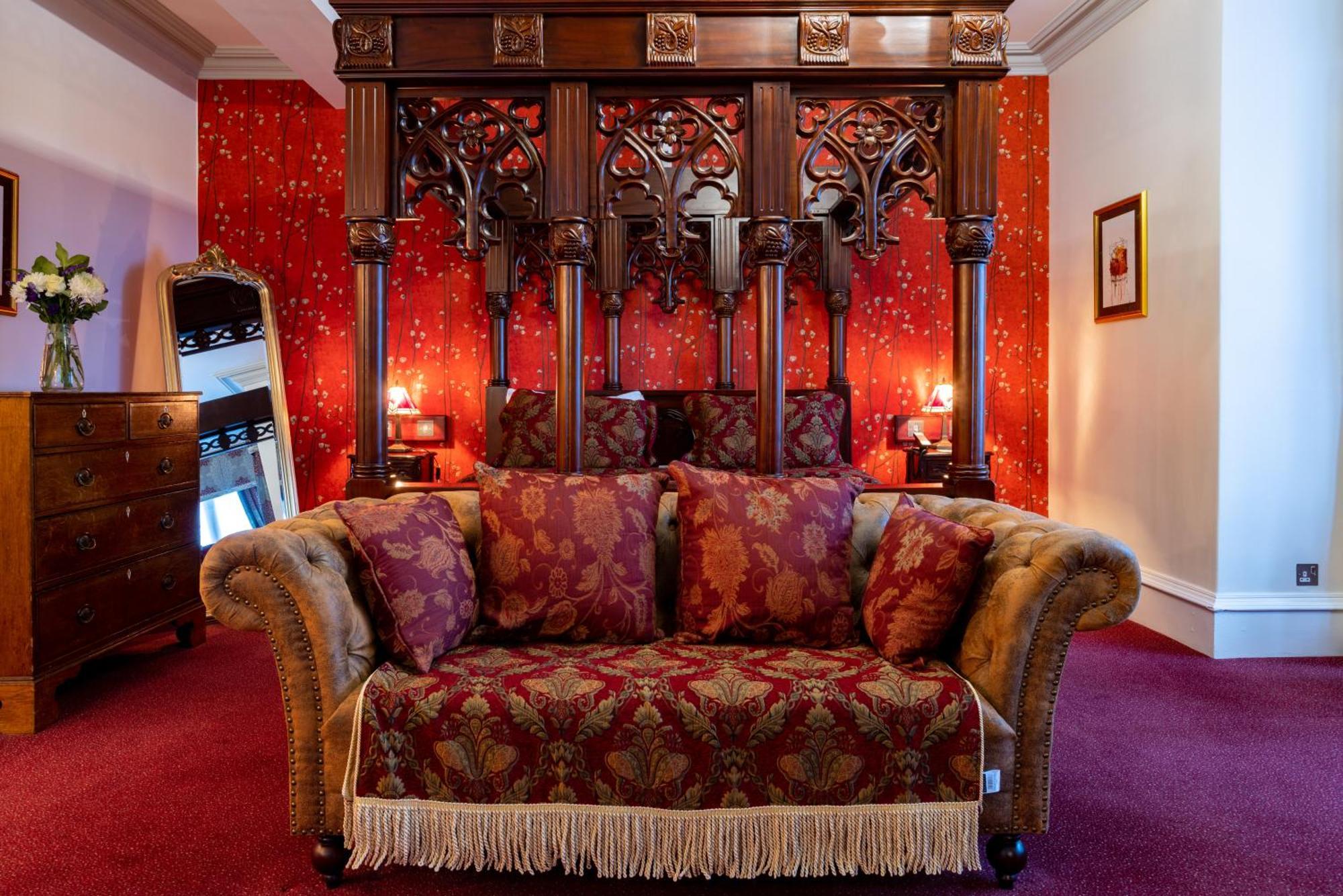 Weetwood Hall Estate 4*